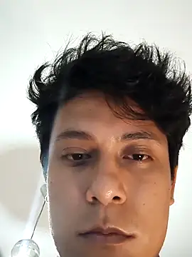 Snapshot of juan_penetreitor chatting on 09/26/25, 05:44 juan penetreitor online show from 09/26/25, 05:44