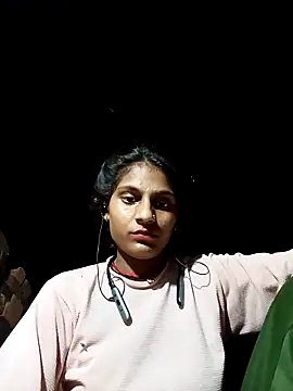 Snapshot of Jyoti_thakurr chatting on 09/17/25, 03:57 Jyoti thakurr online show from 09/17/25, 03:57