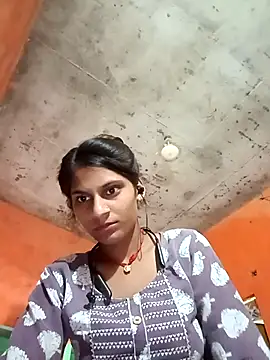 Snapshot of Jyoti_thakurr chatting on 09/24/25, 06:17 Jyoti thakurr online show from 09/24/25, 06:17