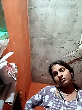 Snapshot of Jyoti_thakurr chatting on 10/12/25, 08:30 Jyoti thakurr online show from 10/12/25, 08:30