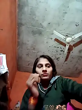 Snapshot of Jyoti_thakurr chatting on 11/10/25, 04:17 Jyoti thakurr online show from 11/10/25, 04:17