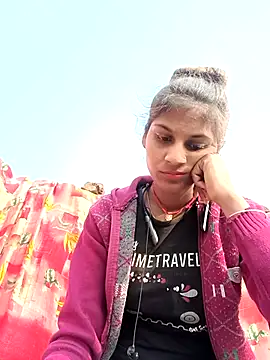 Snapshot of Jyoti_thakurr chatting on 11/21/25, 03:27 Jyoti thakurr online show from 11/21/25, 03:27