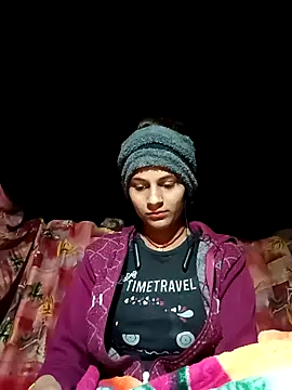 Snapshot of Jyoti_thakurr chatting on 11/22/25, 10:20 Jyoti thakurr online show from 11/22/25, 10:20