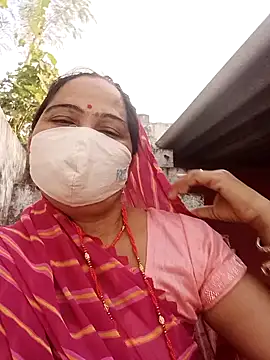 Snapshot of Sabnam_thakurr chatting on 09/24/25, 11:57 Sabnam thakurr online show from 09/24/25, 11:57