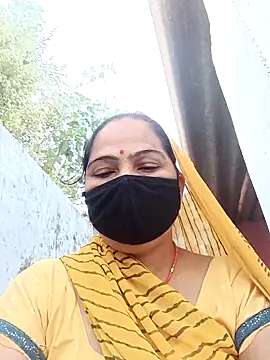 Snapshot of Sabnam_thakurr chatting on 09/26/25, 12:47 Sabnam thakurr online show from 09/26/25, 12:47