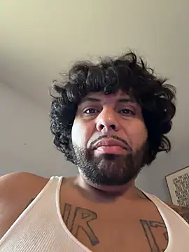 Snapshot of Lunablu13 chatting on 01/13/26, 06:13 Lunablu13 online show from 01/13/26, 06:13