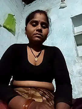 Sheema tyagi online show from 10/31/25, 03:46