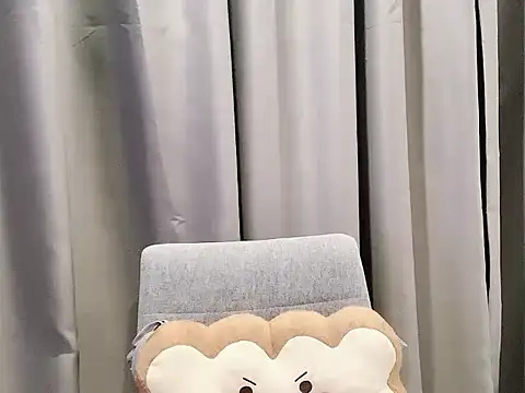 Snapshot of _Melancholy_ chatting on 10/18/25, 02:51 Melancholy online show from 10/18/25, 02:51