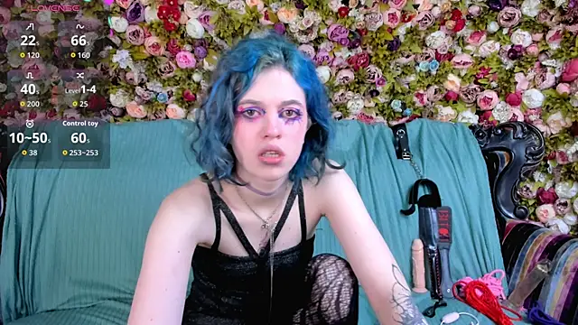 NoelleGothicShadow online show from 01/15/26, 05:45