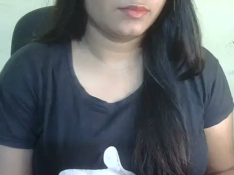 Snapshot of Aanya_Hazel chatting on 11/04/25, 10:53 Aanya Hazel online show from 11/04/25, 10:53