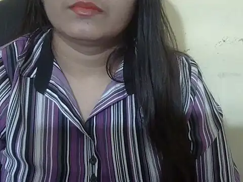 Snapshot of Aanya_Hazel chatting on 11/24/25, 05:01 Aanya Hazel online show from 11/24/25, 05:01