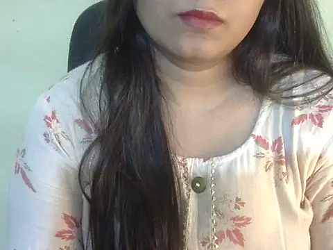 Snapshot of Aanya_Hazel chatting on 12/01/25, 04:34 Aanya Hazel online show from 12/01/25, 04:34