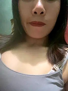 Snapshot of tieu_muoi chatting on 10/19/25, 10:49 tieu muoi online show from 10/19/25, 10:49