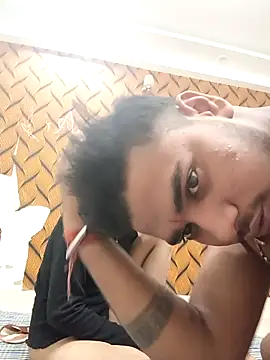 romantic couple1 online show from 10/10/25, 12:20