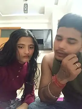 romantic couple1 online show from 11/30/25, 12:14