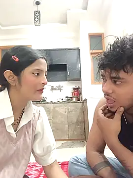 romantic couple1 online show from 02/11/26, 12:15