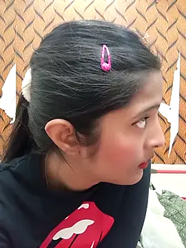 romantic couple1 online show from 02/25/26, 01:59