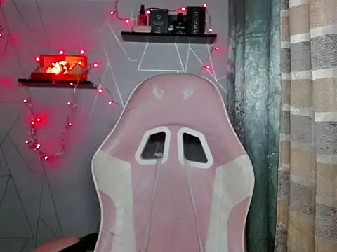 Snapshot of asian_cumstarrhian chatting on 11/19/25, 12:21 asian cumstarrhian online show from 11/19/25, 12:21