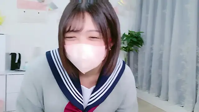 Hinata Sun online show from 10/02/25, 09:27