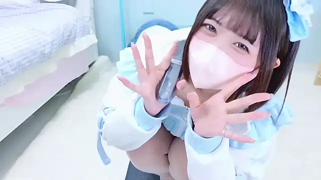 Hinata Sun online show from 11/17/25, 03:51