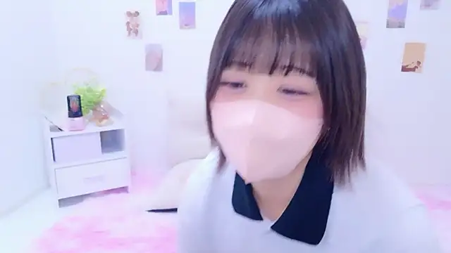 Hinata Sun online show from 12/14/25, 03:17