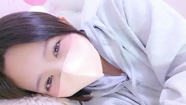 Hinata Sun online show from 04/14/26, 07:53