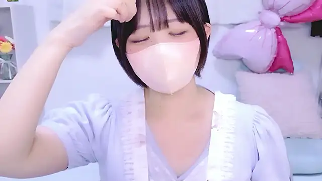 Hinata Sun online show from 05/09/26, 11:59