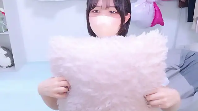 Hinata Sun online show from 07/01/26, 12:07