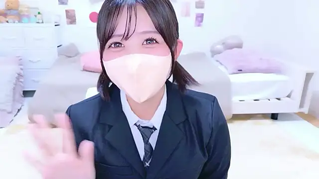 Hinata Sun online show from 07/07/26, 11:58