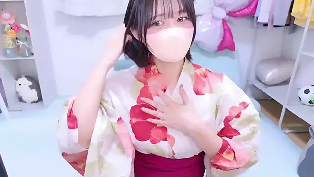 Hinata Sun online show from 07/15/26, 11:48
