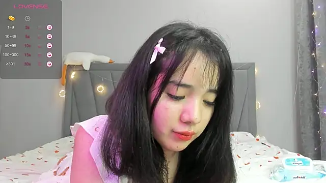 qimiiqo online show from 04/08/26, 04:51