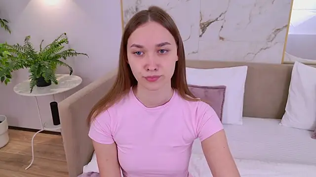 AmadaReine online show from 10/03/25, 04:04