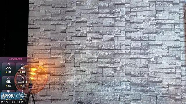 Kiara Zahiri   online show from 12/01/25, 11:26