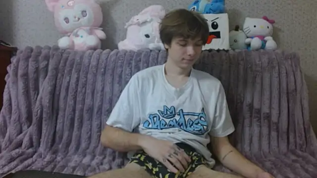 hilt on  online show from 10/27/25, 08:18