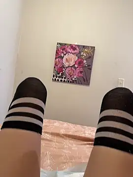 Snapshot of littiekitty chatting on 11/07/25, 04:07 littiekitty online show from 11/07/25, 04:07