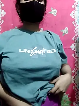 Snapshot of hezabi_queen07 chatting on 11/18/25, 03:16 hezabi queen07 online show from 11/18/25, 03:16