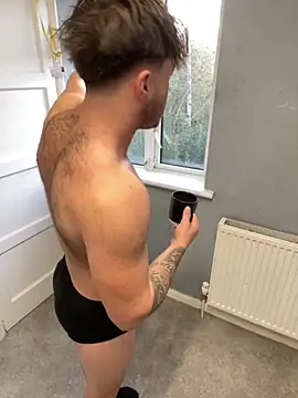 harleybarker online show from 10/30/25, 07:21