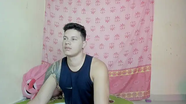 Snapshot of EclipseandFlame chatting on 11/11/25, 01:44 EclipseandFlame online show from 11/11/25, 01:44