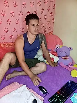 Snapshot of EclipseandFlame chatting on 11/26/25, 02:07 EclipseandFlame online show from 11/26/25, 02:07