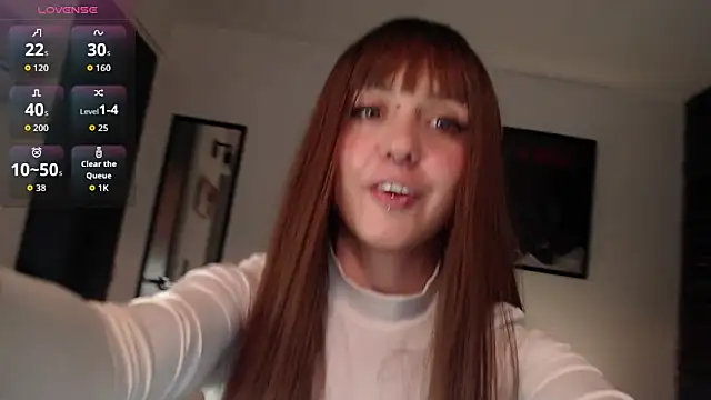 Snapshot of babedooll chatting on 12/14/25, 01:33 babedooll online show from 12/14/25, 01:33