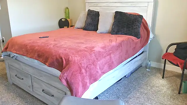 Snapshot of Calimarina chatting on 11/13/25, 05:56 Calimarina online show from 11/13/25, 05:56