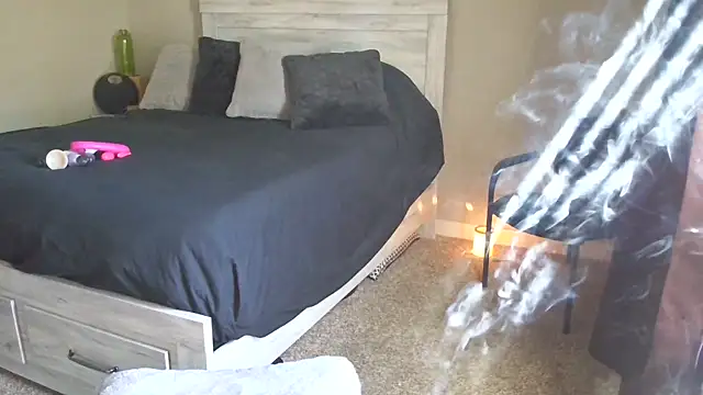 Snapshot of Calimarina chatting on 11/16/25, 05:51 Calimarina online show from 11/16/25, 05:51