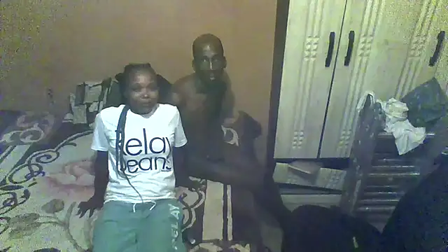 longdickson12345 online show from 04/18/26, 07:07