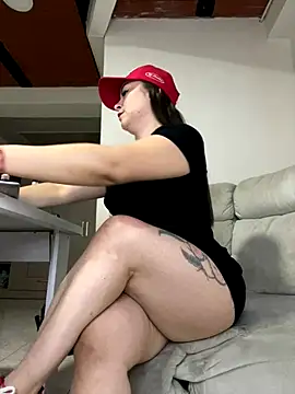 Amelia laurent online show from 10/29/25, 07:48