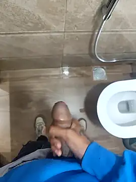 Snapshot of biswasb900 chatting on 12/16/25, 09:14 biswasb900 online show from 12/16/25, 09:14