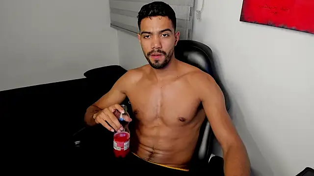 Simplee guyy online show from 06/04/26, 04:18
