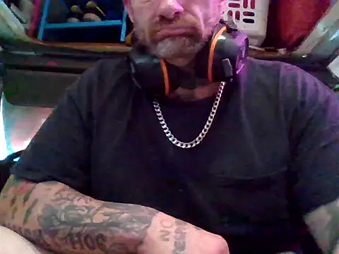 Snapshot of Cum515088 chatting on 06/22/26, 02:14 Cum515088 online show from 06/22/26, 02:14