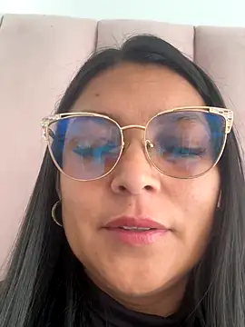 Zui Rouse online show from 09/22/25, 02:19