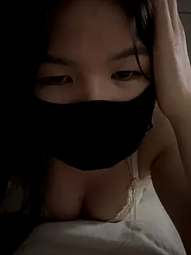 xiaoxun520 online show from 10/04/25, 03:21