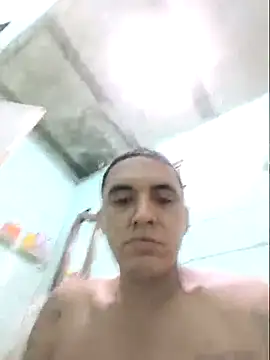 Snapshot of luisvL chatting on 11/06/25, 09:10 luisvL online show from 11/06/25, 09:10